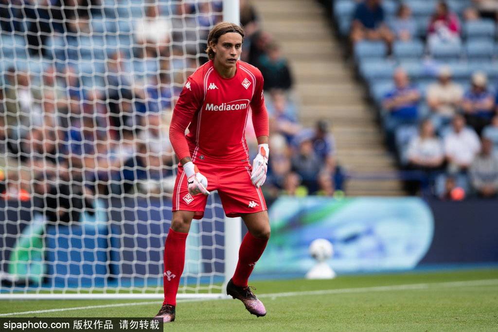 足球友谊赛：莱斯特城vs佛罗伦萨
        
    足球友谊赛：莱斯特城vs佛罗伦萨